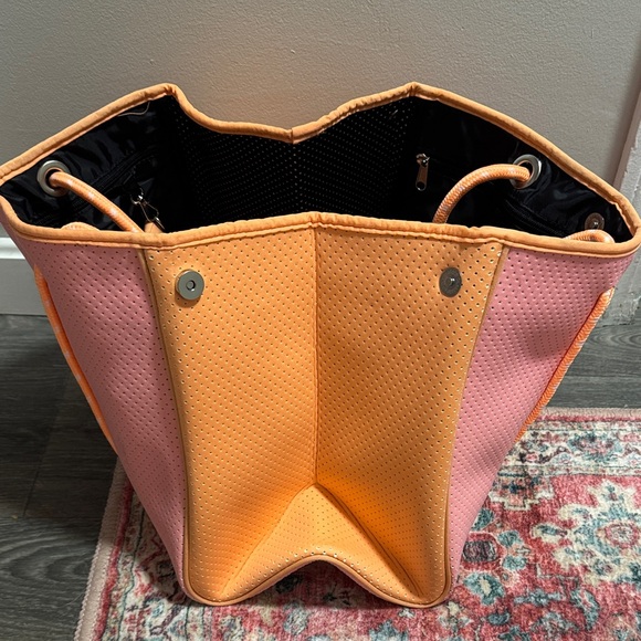 Stylish Pink and Orange Tote Bag - Picture 5 of 5